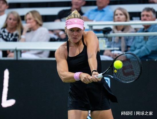 乐鱼体育-张帅决胜盘力竭无缘决赛，球迷支招梅总等快跑，小紫薇偷拿冠军