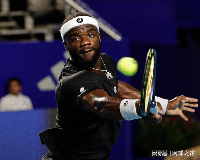 乐鱼体育-张帅决胜盘力竭无缘决赛，球迷支招梅总等快跑，小紫薇偷拿冠军