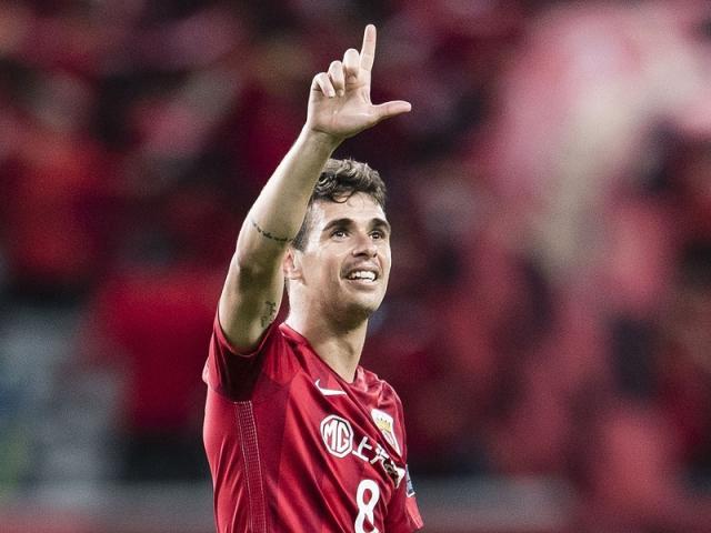 乐鱼官网官方网站-奥斯卡：不去皇马去切尔西 偶像卡卡 在中超长球了