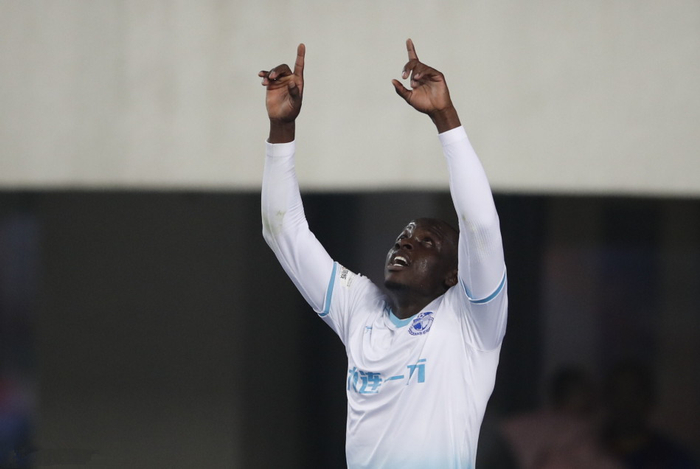 大连足球史上今天：2017年穆谢奎双响，一方2-0北京北控，附评分|大连一方|客场|射门|中甲|中甲联赛_新浪新闻